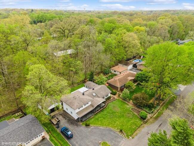 Building Photo - 11051 Elmwood Ct