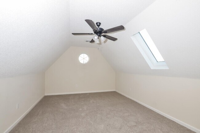 Building Photo - 4462 Alixs Dr