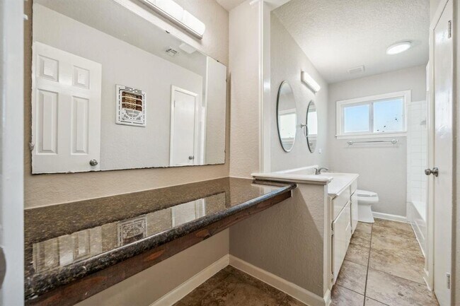 Building Photo - 4701 Frontier Dr