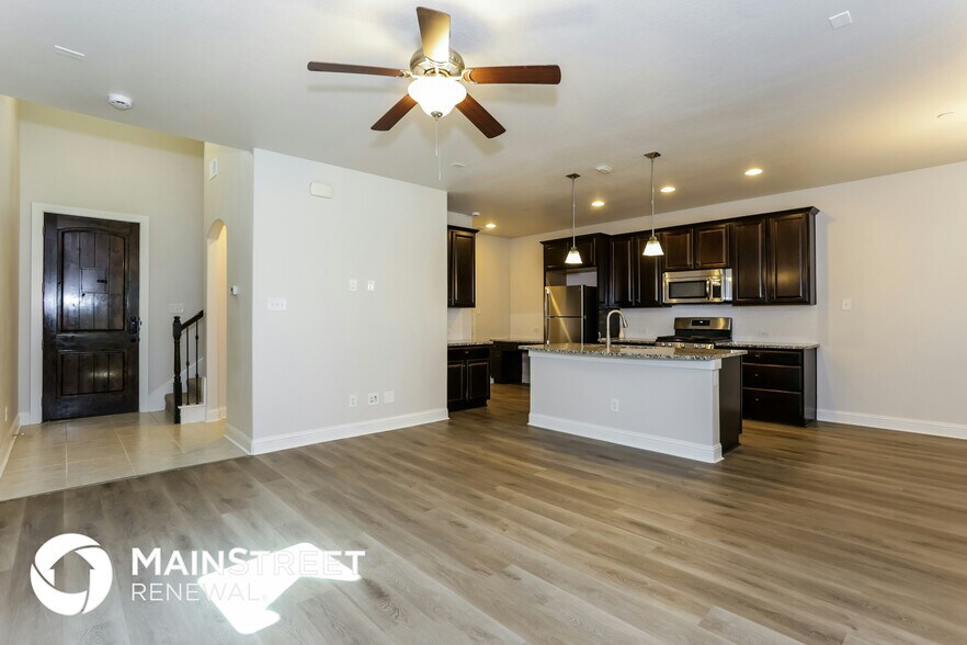 Building Photo - 1007 Brook Forest Ln