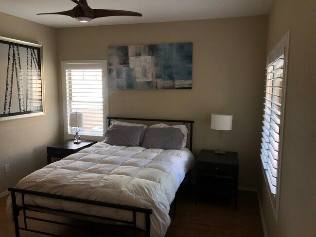 Building Photo - 1975 Blooming Hills Dr