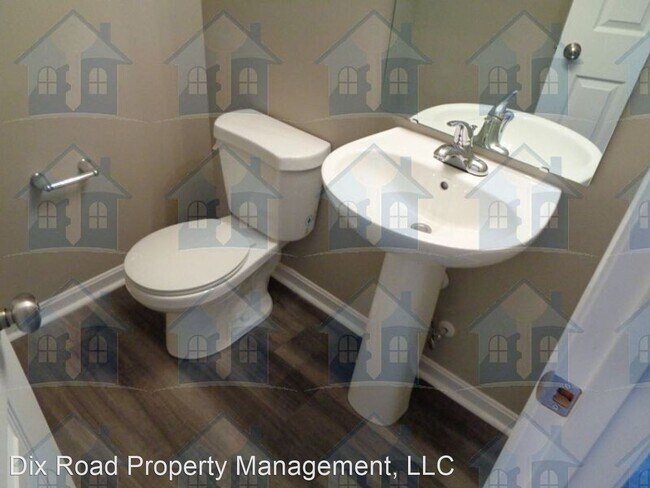 Building Photo - 4 br, 2.5 bath House - 802 Prescot Circle,