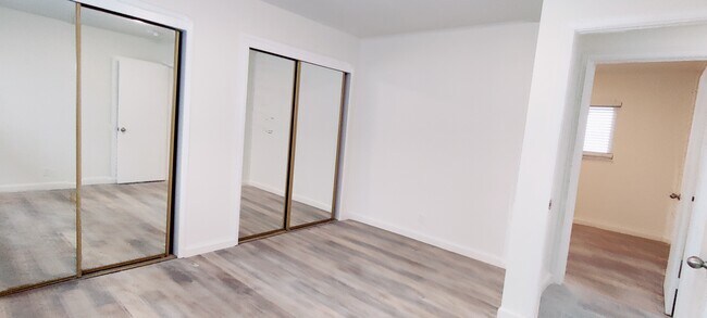 Building Photo - 2820 Malabar Ave