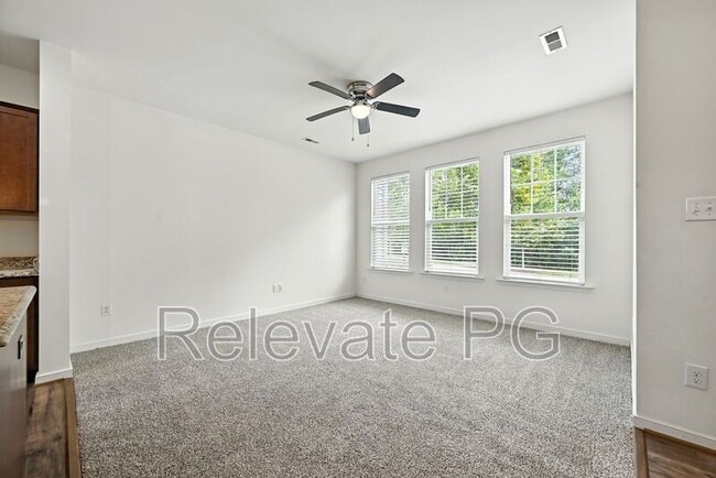 Building Photo - 4028 Rivermere Ln