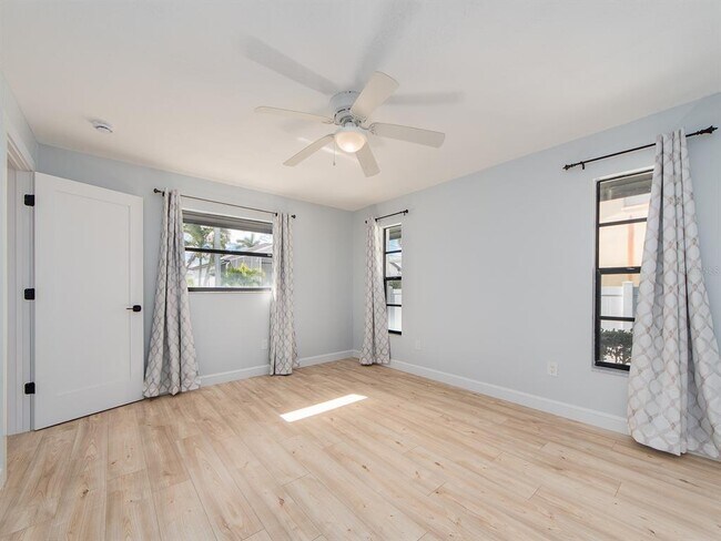 Building Photo - 110 17th St