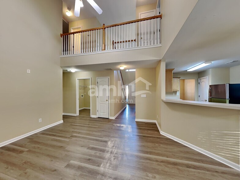 Building Photo - 6483 Grand Hickory Dr