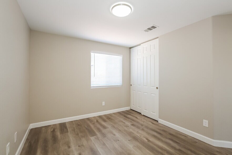 Building Photo - 5312 Adorato Dr