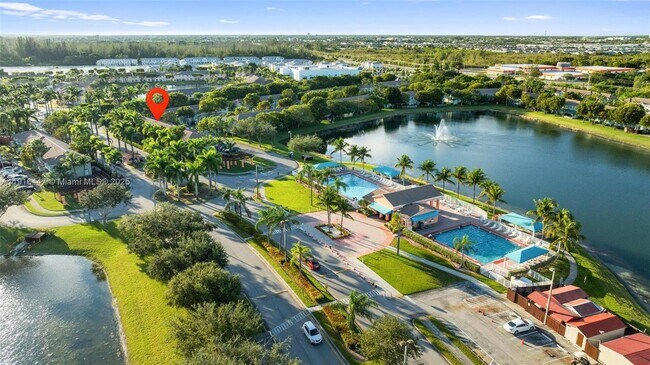 Building Photo - 1406 SE 26th Ct