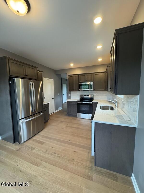Building Photo - 471 Grooms Rd