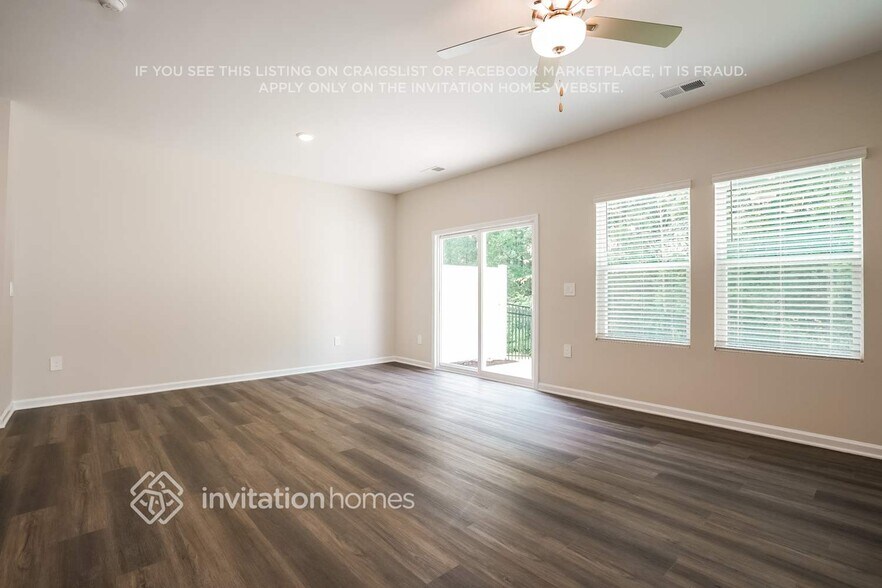 Building Photo - 950 Greenville Wy