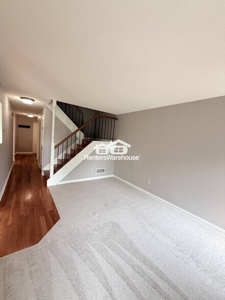 Building Photo - 7311 Amber Ln