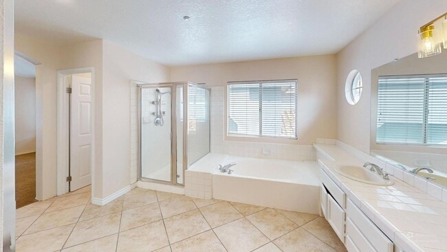 Building Photo - Stunning Cul-de-Sac 3/2.5 two story Rental Home in North Fontana's Village of Heritage!