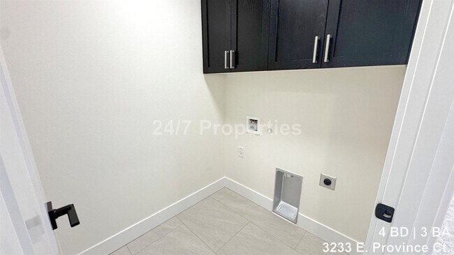 Building Photo - Brand-New 4 BD | 3 BA Home in Newberg