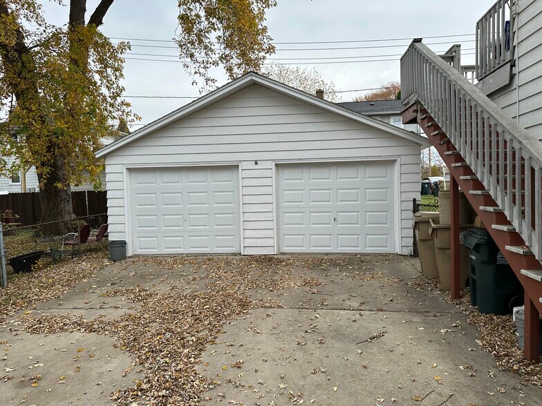 Building Photo - 3503 Albert Ct