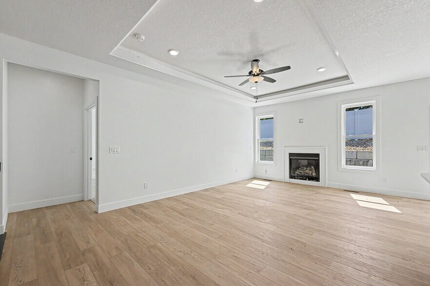 Building Photo - 1326 Heights Ct