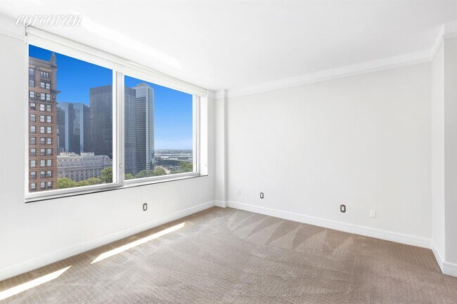 Building Photo - 10 West St