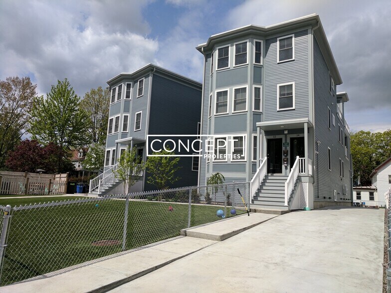 Building Photo - 12 Fern St