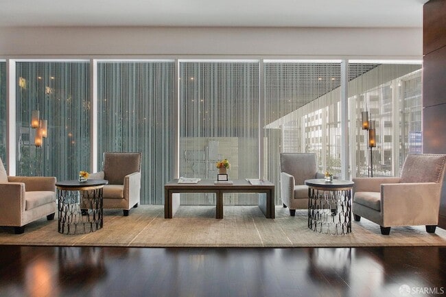 Building Photo - 301 Mission St