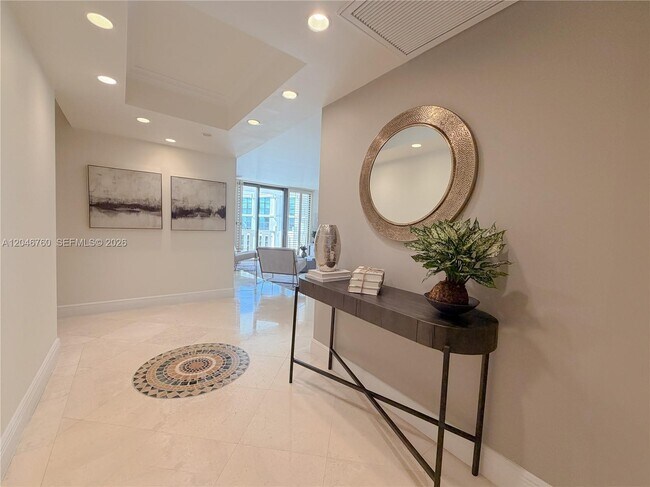 Building Photo - 1111 Crandon Blvd