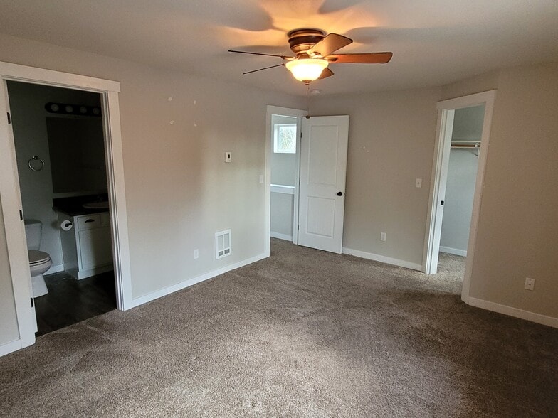 Building Photo - 9152 184th Avenue East