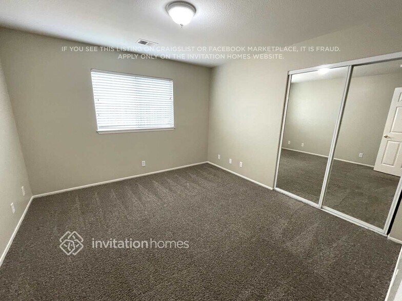 Building Photo - 1127 Cormorant Pl