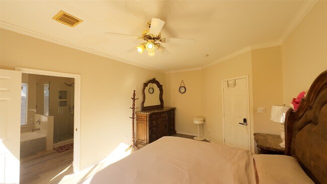 Building Photo - 4111 Creek Ridge Ln