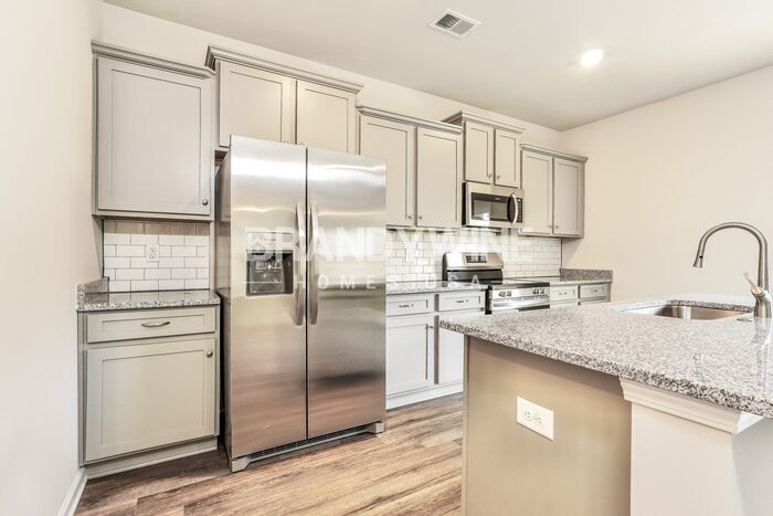 Building Photo - 741 Patmore Dr