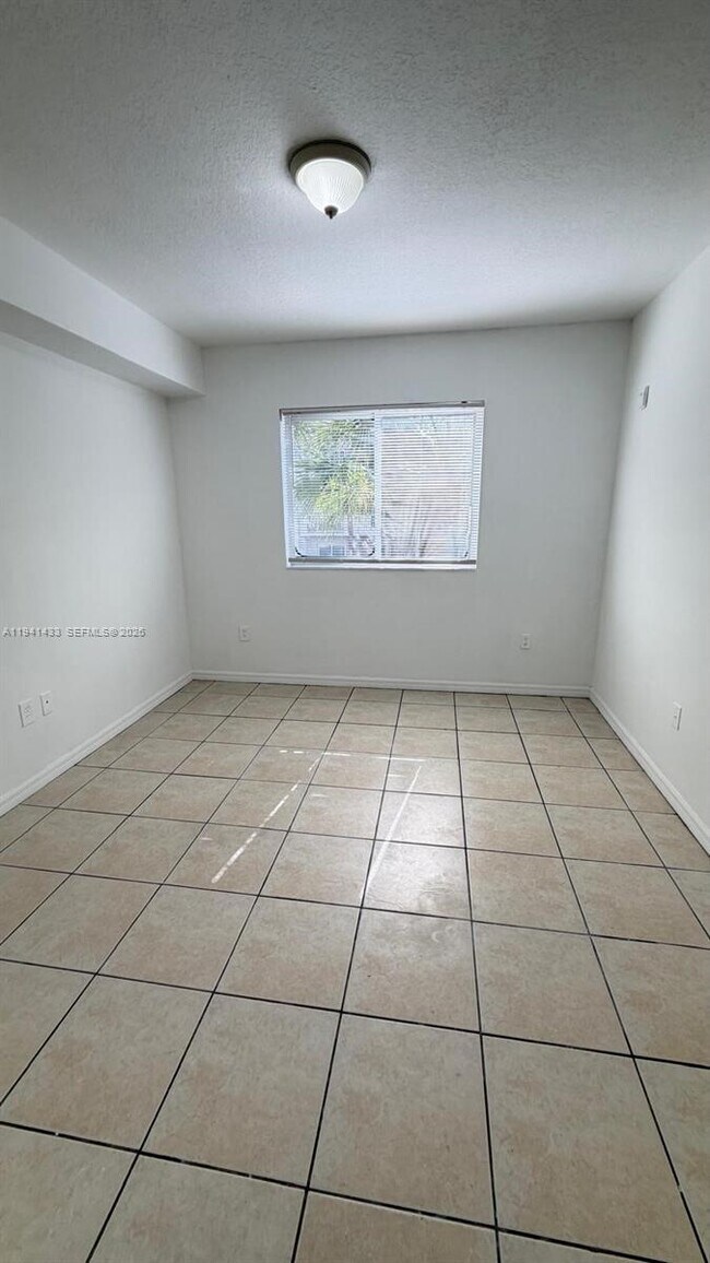 Building Photo - 11050 SW 196th St