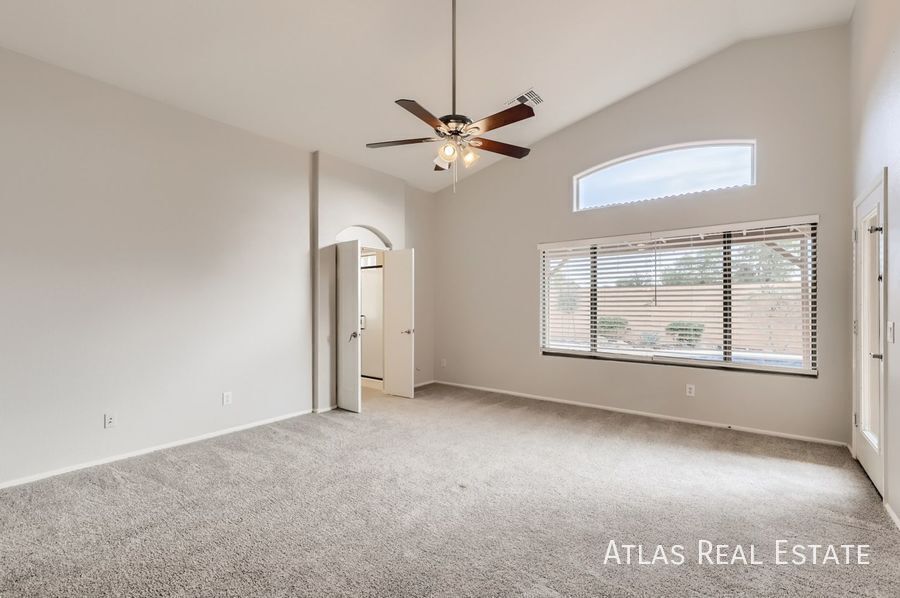 Building Photo - 5338 N Ormondo Way