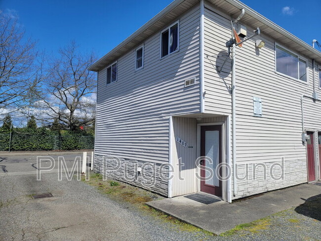 Primary Photo - 1409 N 4th St