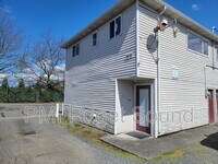 Building Photo - 1409 N 4th St