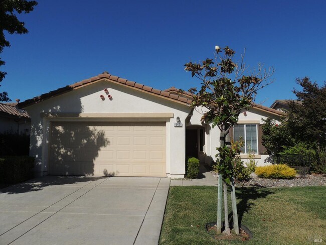 Building Photo - 640 Birch Ridge Dr