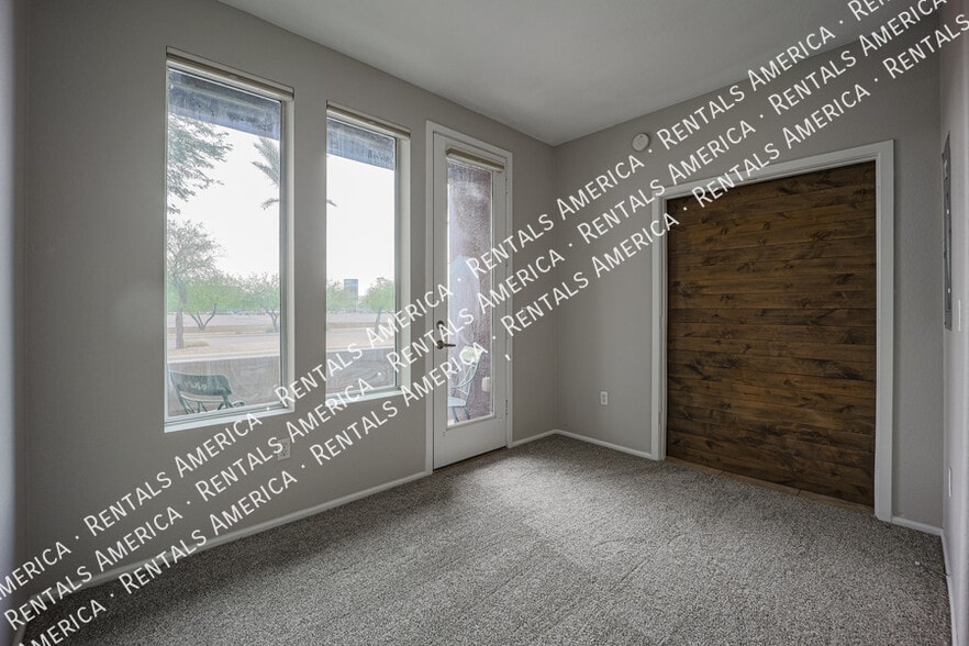 Building Photo - 6745 N 93RD Ave
