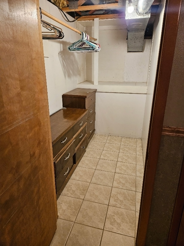 Building Photo - 2038 W Sherman St