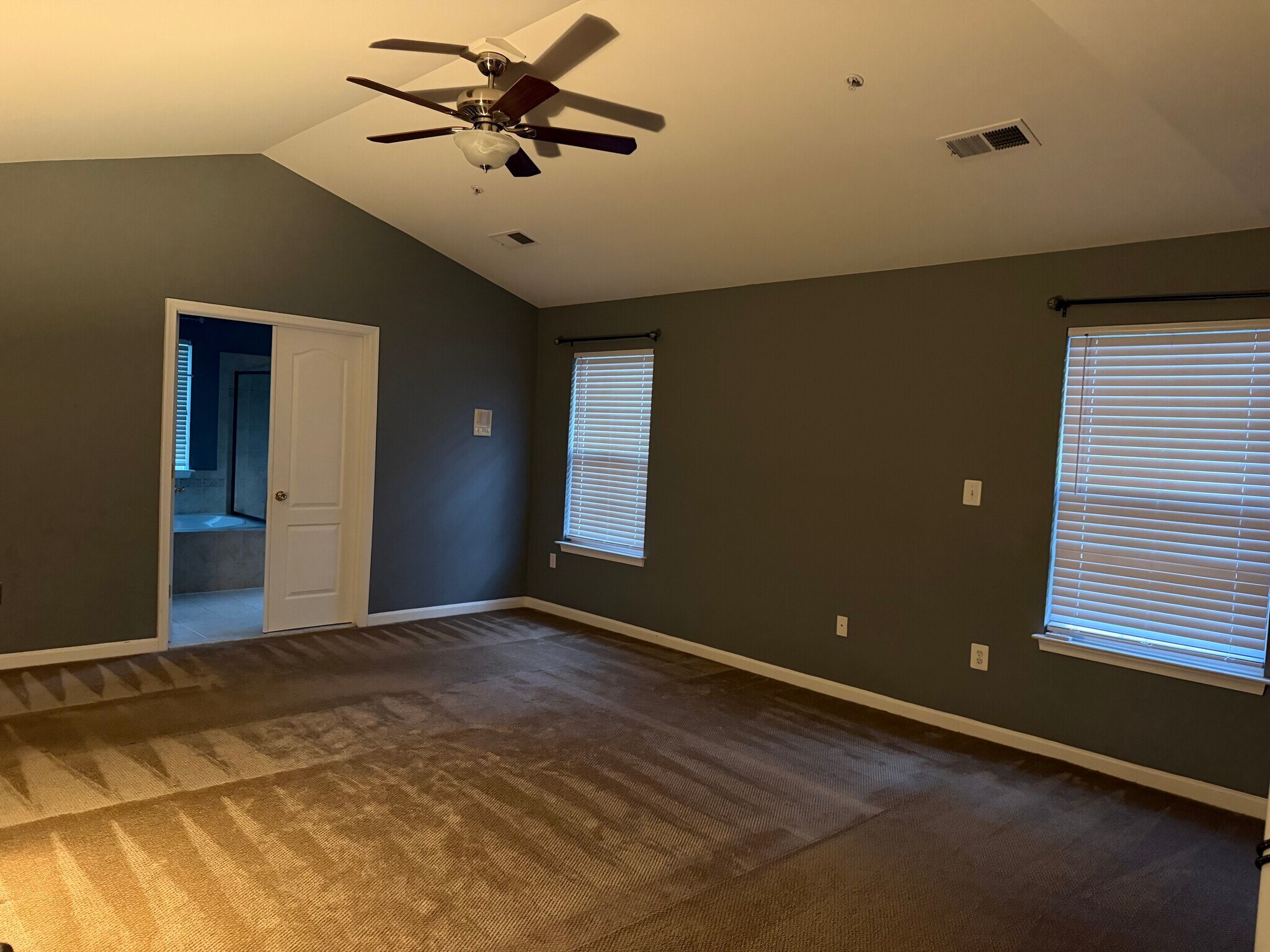 Building Photo - 3003 Black Thorn Ct