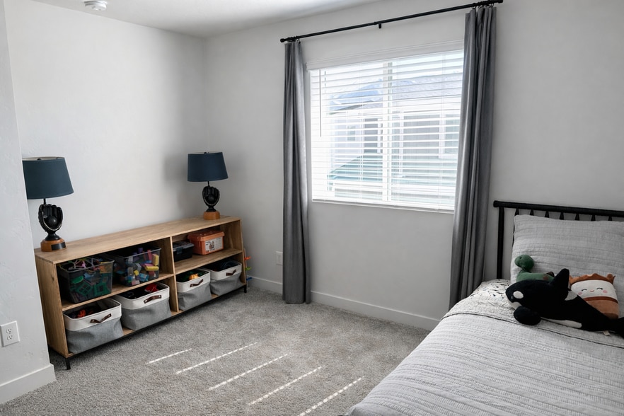 Building Photo - 634 W 1370 S