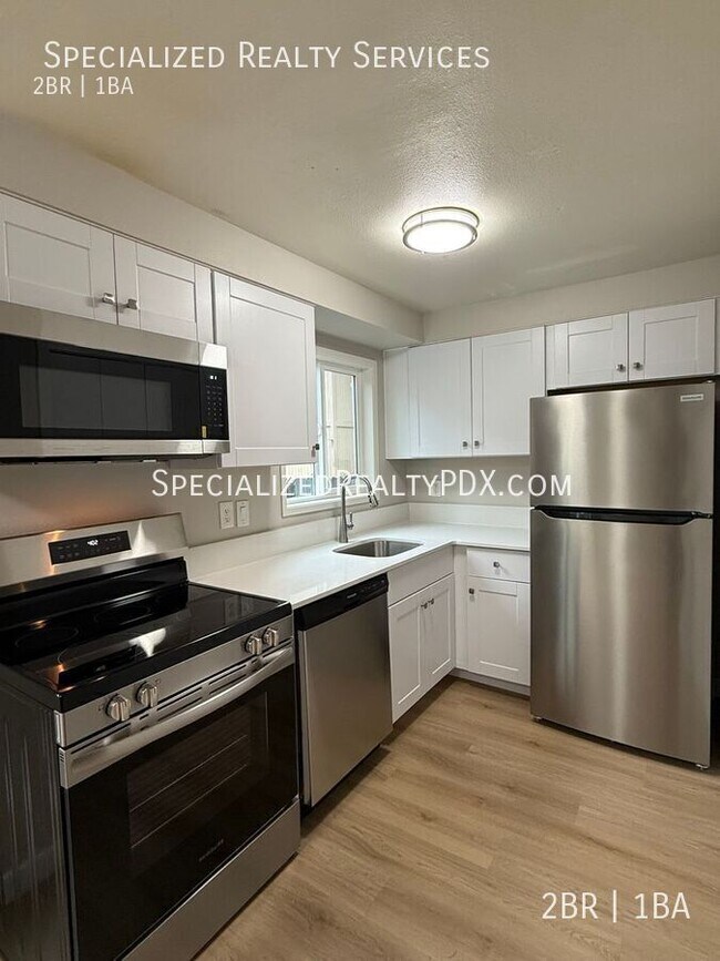 Building Photo - 5117 SW 62nd Ave