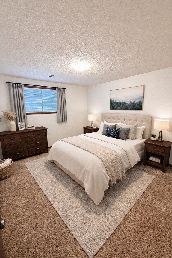 Building Photo - 9911 N Indian Trail Rd