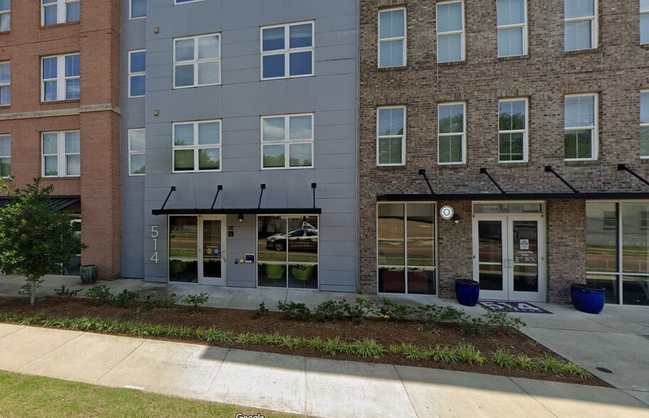 Building Photo - 514 Jackson Ave E