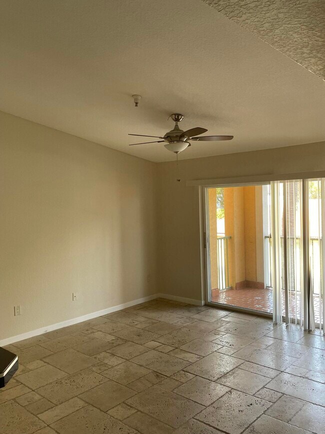 Building Photo - 160 Yacht Club Way