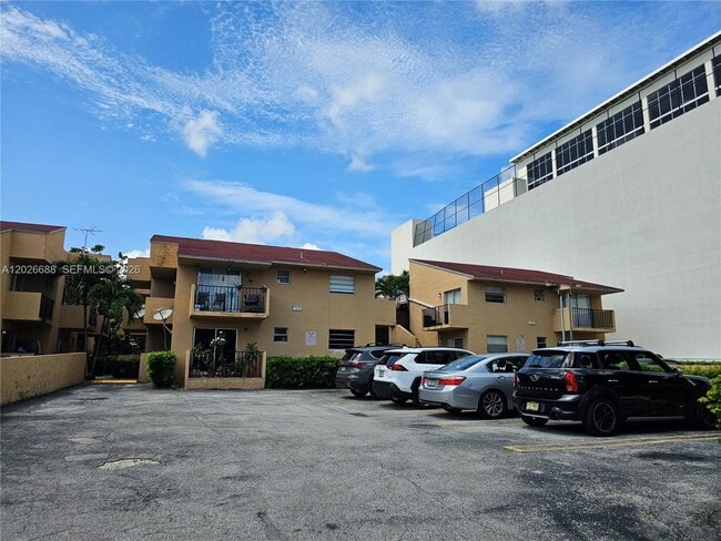 Building Photo - 1235 NW 6th St