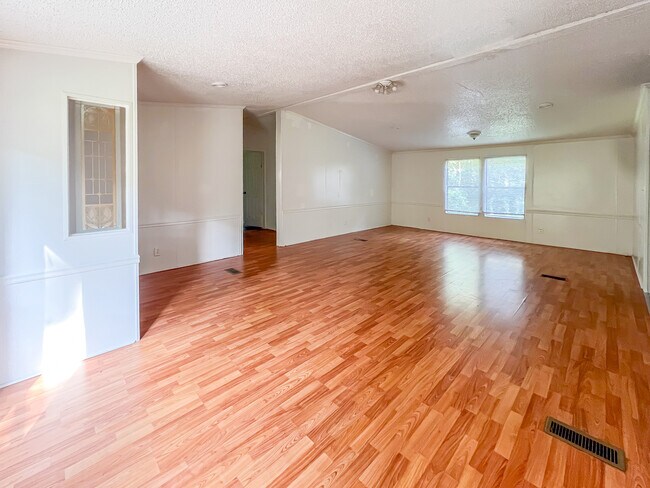 Building Photo - 13063 Kientz Rd
