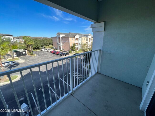 Building Photo - 4908 Key Lime Dr