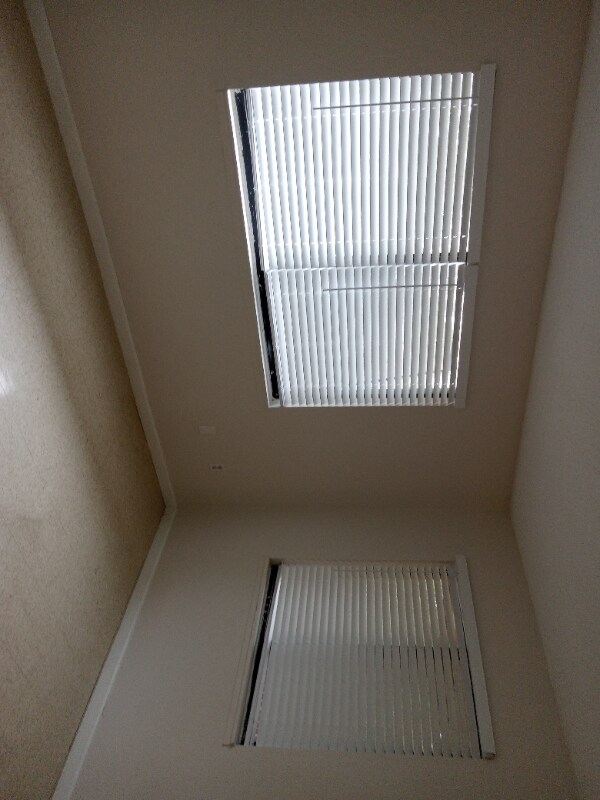 Building Photo - 2541 Myrtle Ave