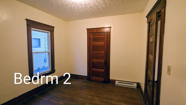 Building Photo - 3801 Mapledale Ave