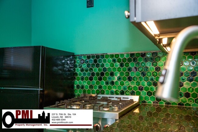 Building Photo - 1630 H St