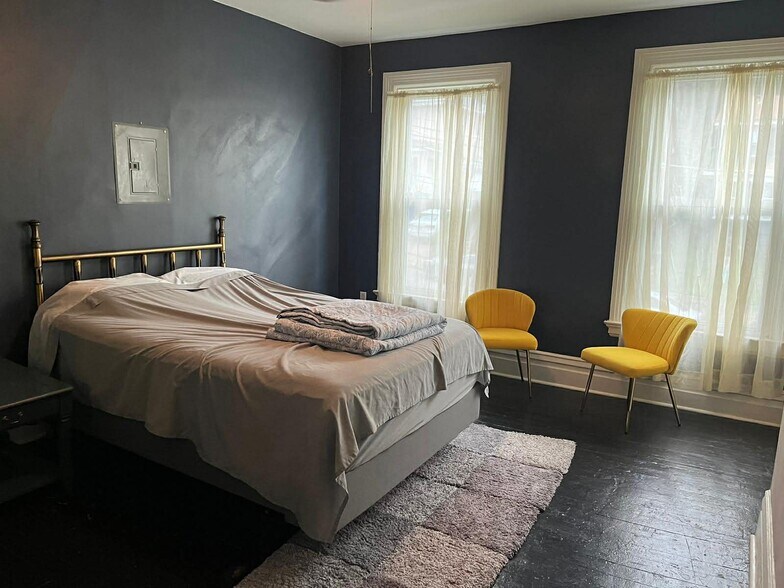 Building Photo - 3114 Terrace St