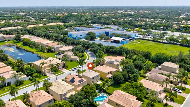 Building Photo - 7630 Topiary Ave
