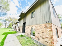 Building Photo - 729 Buchanan Ave