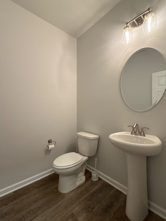 Building Photo - 102 Ranna Dr